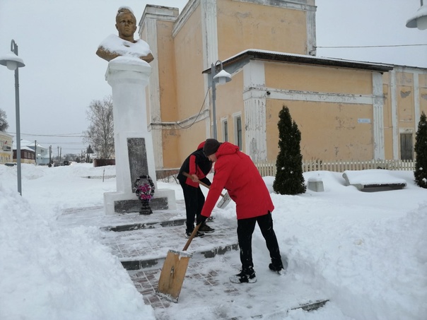 Это нужно живым.