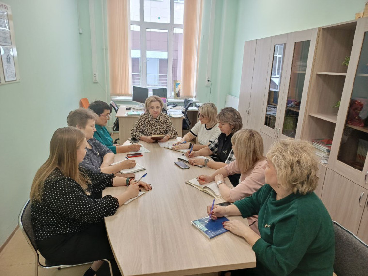 Профилактика экстремизма, неонацизма и антироссийской пропаганды в образовательном учреждении.